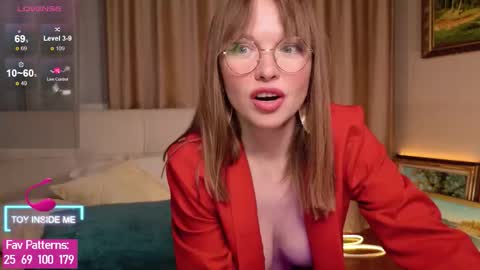 Horny Svinka online show from October 2025 05:02:02 PM