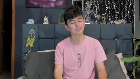 Alex and Camilo online show from January 2025 09:45:01 PM