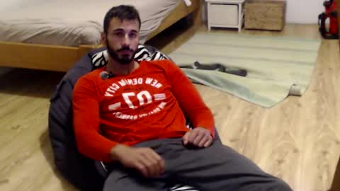 hornyasfuckk33 online show from October 2025 08:39:01 PM