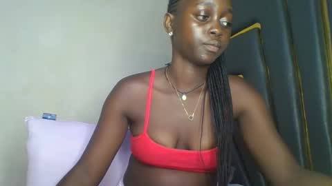 Bella online show from December 2025 03:40:02 PM