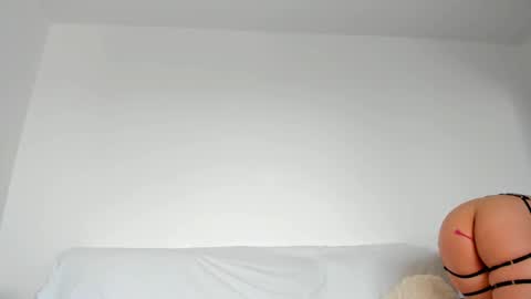 Emma online show from February 2025 12:06:02 PM