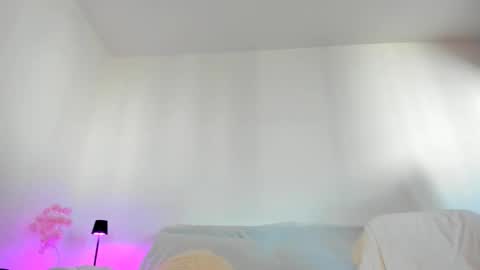 Emma online show from November 2025 09:32:01 AM