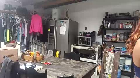 Nix  D online show from October 2025 11:40:01 AM