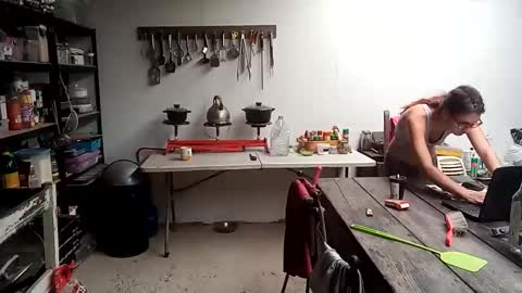 Nix  D online show from December 2025 06:52:01 AM