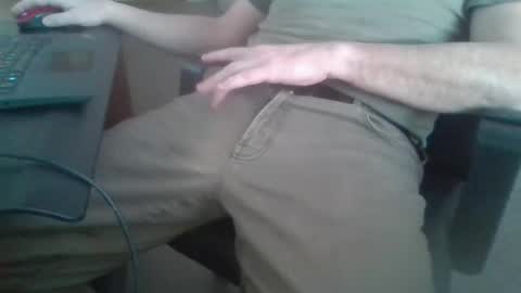 Snapshot of hornyhubby1001 chatting on December 2025 03:18:02 PM hornyhubby1001 online show from December 2025 03:18:02 PM