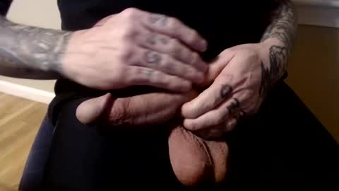 Snapshot of hornyhumpers chatting on February 2025 05:51:02 AM Hornyhumper online show from February 2025 05:51:02 AM