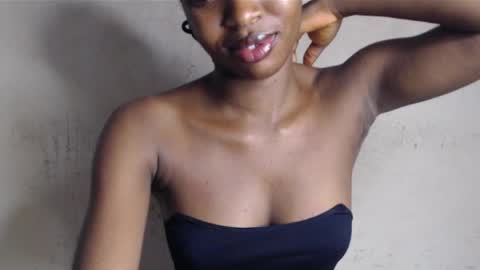 Bella online show from May 2026 04:34:01 PM