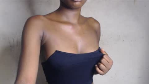 Bella online show from May 2026 04:50:01 PM