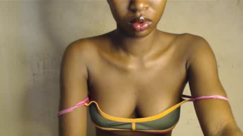 Bella online show from May 2026 07:03:01 AM