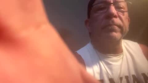 hoss43040 online show from September 2025 09:16:02 PM