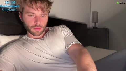 Edward aka Wolf online show from October 2025 09:49:02 PM