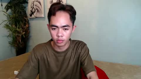 Snapshot of hot_8inchtwink chatting on December 2024 09:18:01 AM Rylle online show from December 2024 09:18:01 AM