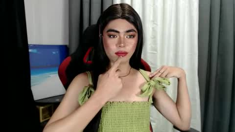 Snapshot of hot_8inchtwink chatting on September 2025 08:36:02 AM Rylle online show from September 2025 08:36:02 AM