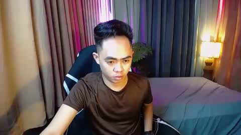 Snapshot of hot_8inchtwink chatting on December 2025 03:55:01 AM Rylle online show from December 2025 03:55:01 AM