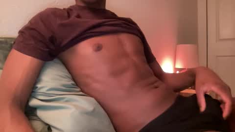 Snapshot of hot_b3n chatting on November 2025 06:18:02 AM Ben online show from November 2025 06:18:02 AM