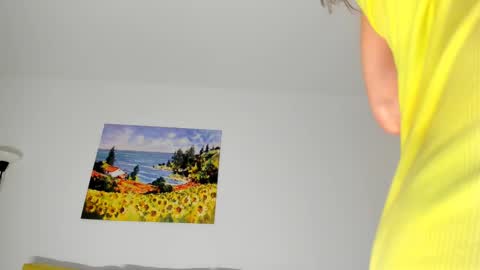 Snapshot of hot_babes_live chatting on February 2025 06:57:02 PM AnaVicky online show from February 2025 06:57:02 PM