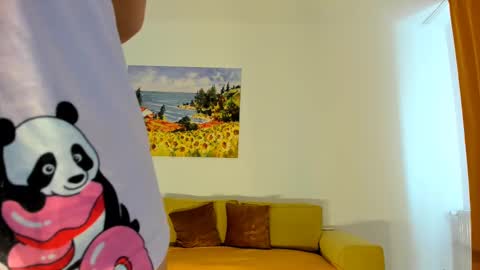 Snapshot of hot_babes_live chatting on March 2025 12:22:01 PM AnaVicky online show from March 2025 12:22:01 PM