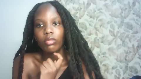 Millie online show from November 2025 09:43:02 PM