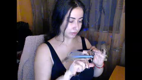 v     online show from March 2025 10:21:01 PM