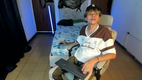 hot bunny online show from November 2025 02:01:02 AM