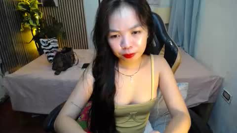 Ms Yen online show from October 2025 07:05:01 PM