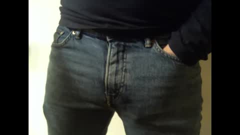 Snapshot of hot_lars chatting on December 2024 10:34:02 PM Lars online show from December 2024 10:34:02 PM