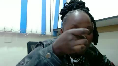 Linah online show from December 2025 10:31:01 AM