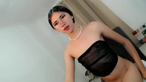 Snapshot of hot_little_angel18 chatting on April 2026 01:38:02 PM hot_little_angel18 online show from April 2026 01:38:02 PM