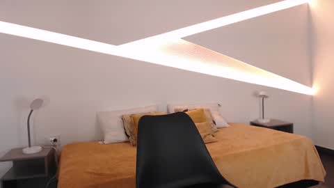 Snapshot of hot_little_bunny chatting on January 2025 09:15:01 PM Alana online show from January 2025 09:15:01 PM