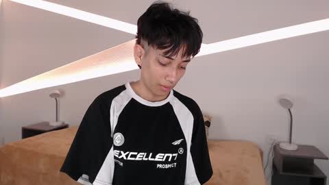 Snapshot of hot_little_bunny chatting on January 2025 09:50:01 PM Alana online show from January 2025 09:50:01 PM