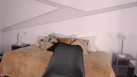 Snapshot of hot_little_bunny chatting on January 2025 08:53:02 PM Alana online show from January 2025 08:53:02 PM