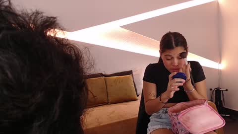 Snapshot of hot_little_bunny chatting on January 2025 08:54:01 PM Alana online show from January 2025 08:54:01 PM