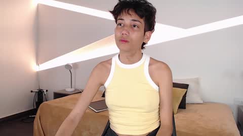 Snapshot of hot_little_bunny chatting on February 2025 09:20:02 PM Alana online show from February 2025 09:20:02 PM