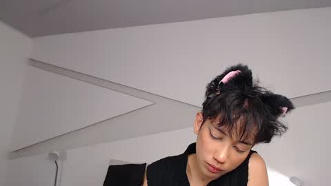 Snapshot of hot_little_bunny chatting on February 2025 11:55:02 PM Alana online show from February 2025 11:55:02 PM