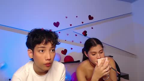 Snapshot of hot_little_bunny chatting on February 2025 08:54:01 PM Alana online show from February 2025 08:54:01 PM