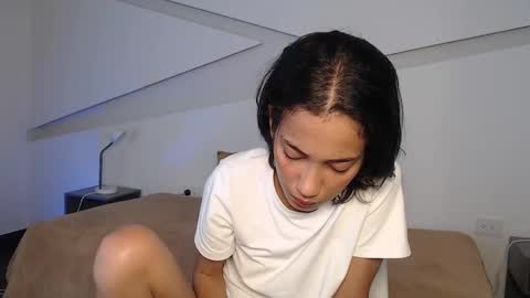 Snapshot of hot_little_bunny chatting on October 2025 09:15:01 PM Alana online show from October 2025 09:15:01 PM