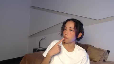 Snapshot of hot_little_bunny chatting on October 2025 09:15:02 PM Alana online show from October 2025 09:15:02 PM