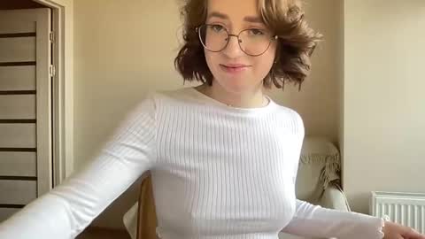 Lina online show from January 2025 11:09:02 AM