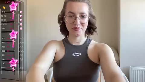 Lina online show from February 2025 08:43:02 AM