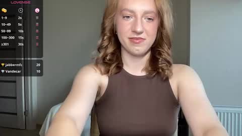 Lina online show from October 2025 12:13:02 PM