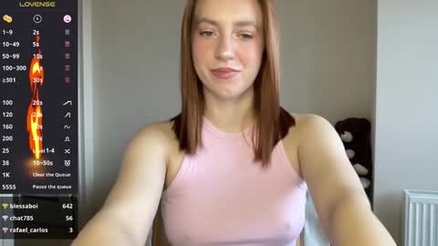 Lina online show from November 2025 08:12:01 AM