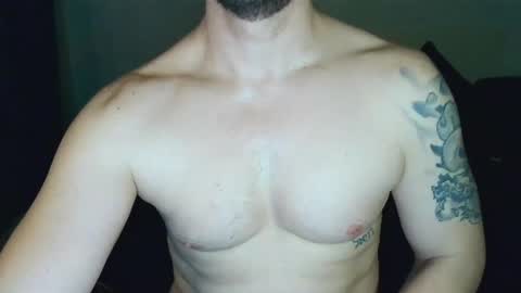 hot_mad online show from April 2026 11:14:01 PM