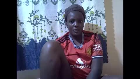 RAYLAH online show from December 2025 04:42:02 AM