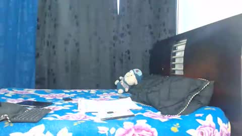 Hot Sharks   online show from November 2025 11:01:02 AM