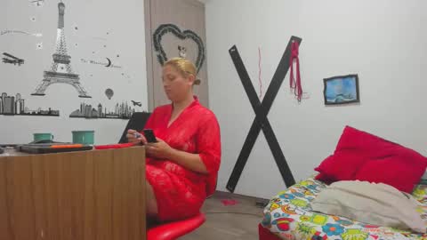 Snapshot of hotandfierylatinos chatting on February 2025 10:35:01 AM hotandfierylatinos online show from February 2025 10:35:01 AM