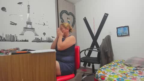 Snapshot of hotandfierylatinos chatting on February 2025 03:03:01 PM hotandfierylatinos online show from February 2025 03:03:01 PM