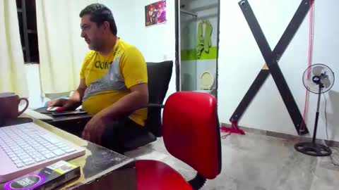 hotandfierylatinos online show from May 2026 10:01:01 AM