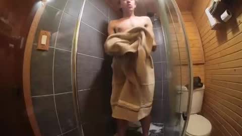 hotandhandy96 online show from January 2026 01:58:01 PM