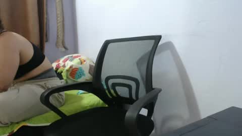 Hot and PowerHOPE U MISS ME online show from February 2025 03:18:02 AM