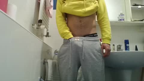 hotandwild2003 online show from February 2026 11:33:02 PM